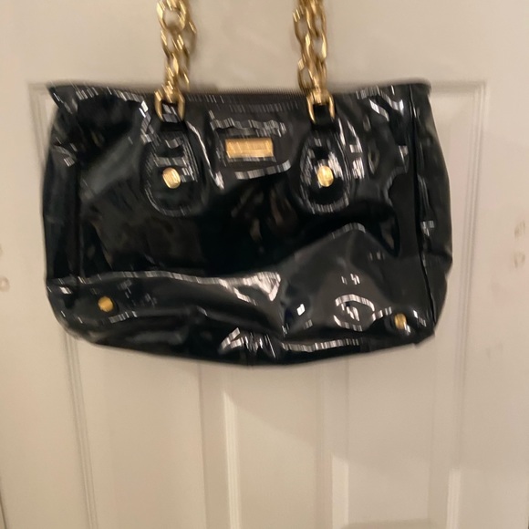 Dark navy blue CC Skye Patent Leather Bag - Picture 2 of 4